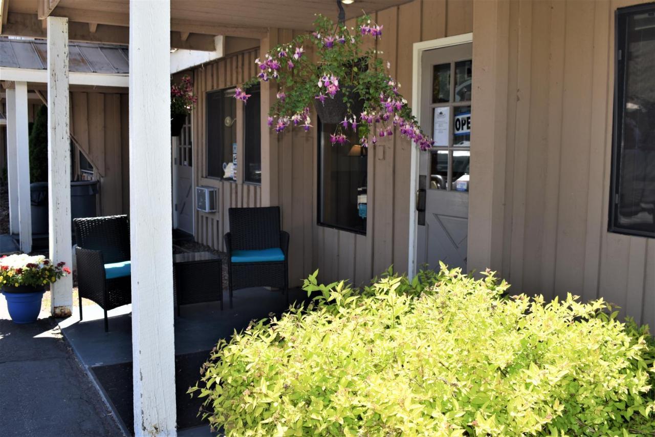 Winthrop Inn エクステリア 写真